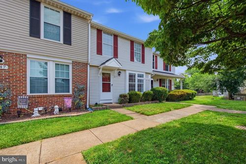845 Oak Leaf Ct, WARRENTON, VA, 20186-2159 | Card Image