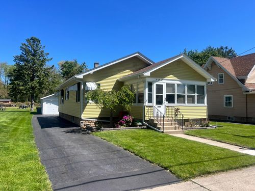 654 Bond Ave, Valparaiso, IN, 46385 | Card Image