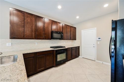 7104 Blissful Peak St, North Las Vegas, NV, 89084-4022 | Card Image