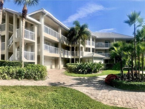 218-218 Sugar Pine Ln, NAPLES, FL, 34108-2569 | Card Image