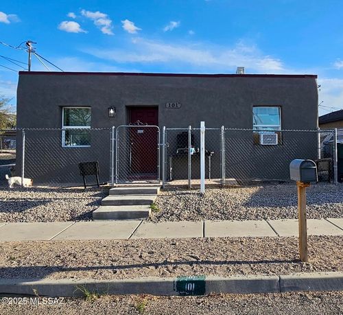 1704 S 7th Ave, Tucson, AZ, 85713-2809 | Card Image