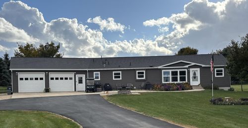 25 Lake Shetek Dr, Slayton, MN, 56172-1918 | Card Image