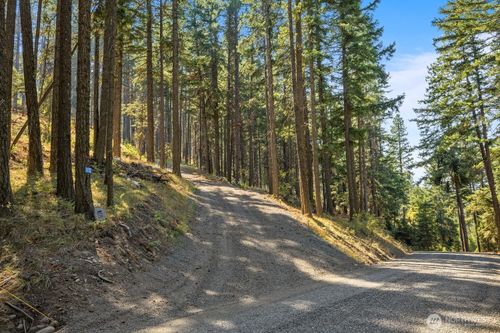 170 Pumphouse Hill Rd, Cle Elum, WA, 98922-8484 | Card Image