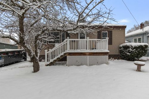 82 Hood St, Winooski, VT, 05404-1864 | Card Image