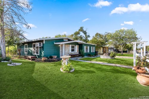 138 Galaxy Dr, San Antonio, TX, 78227-4809 | Card Image