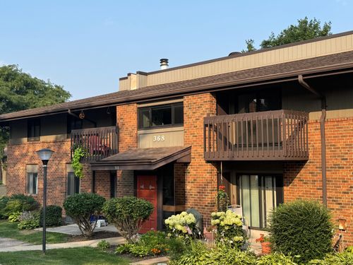 368 Park Hill Dr, Pewaukee, WI, 53072-6028 | Card Image