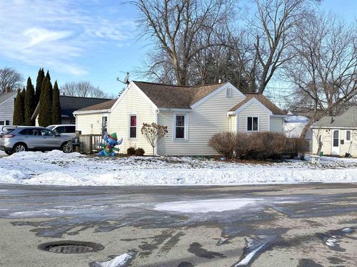 326 E Wilson Avenue, APPLETON, WI, 54915 | Card Image