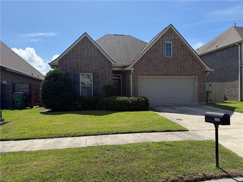 1231 Burgess Dr, Marrero, LA, 70072-5980 | Card Image