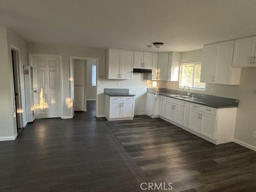 6983 Dwight Way, San Bernardino, CA, 92404 | Card Image