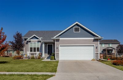 707 18th Street Se, Home with 4 bedrooms, 2 bathrooms and null parking in Altoona IA | Image 1