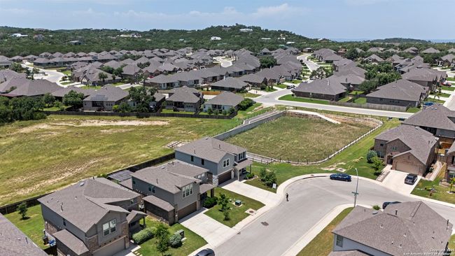 225 Treble Knl, House other with 4 bedrooms, 3 bathrooms and null parking in Spring Branch TX | Image 5