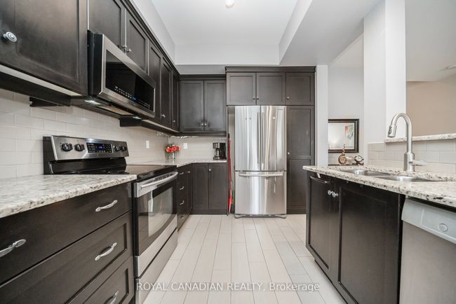 14 - 40 Dartmouth Gate, Condo with 3 bedrooms, 4 bathrooms and 1 parking in Hamilton ON | Image 17