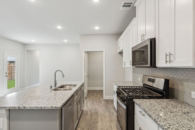 3113 Lucia Way, House other with 3 bedrooms, 3 bathrooms and null parking in Princeton TX | Image 7