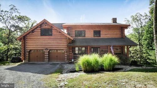 226 Twin Oaks Dr, BENTONVILLE, VA, 22610-1986 | Card Image