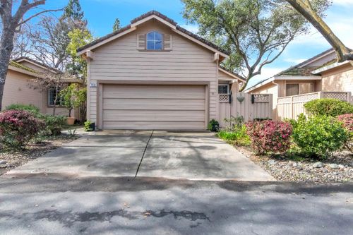 7535 Pheasant Hlw Place, Citrus Heights, CA, 95610 | Card Image