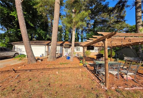 202 Bethesda Church Rd, Lawrenceville, GA, 30044-4242 | Card Image