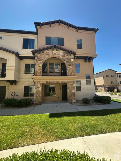 5516 W Florence Ln, Highland, UT, 84003-2895 | Card Image