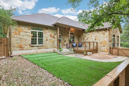 267 Corral Rd, Smithville, TX, 78957-5407 | Card Image