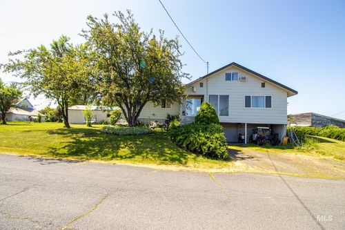 105 Weippe Ave, Weippe, ID, 83553 | Card Image