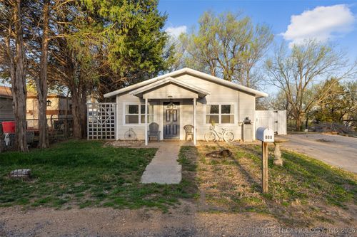 808 Division St, Konawa, OK, 74849-1430 | Card Image