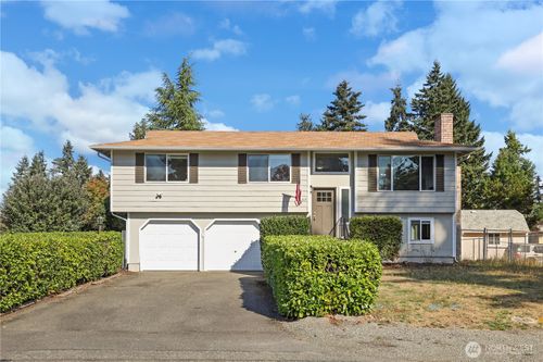 205 187th St E, Spanaway, WA, 98387-8313 | Card Image