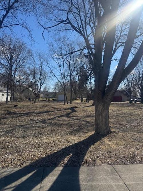 126 8th Avenue N, Waite Park, MN, 56387 | Card Image