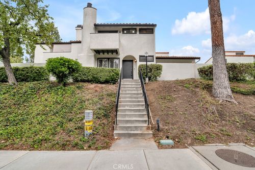 110 Jeranios Ct, Thousand Oaks, CA, 91362-2732 | Card Image