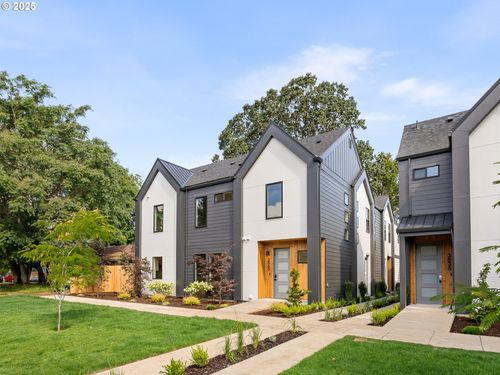 8-3863 N Willis Blvd, Portland, OR, 97217-7271 | Card Image