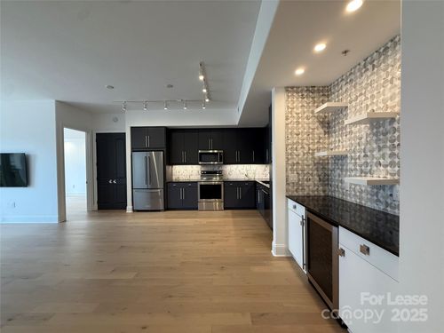 4625 Piedmont Row Dr, Charlotte, NC, 28210-4285 | Card Image