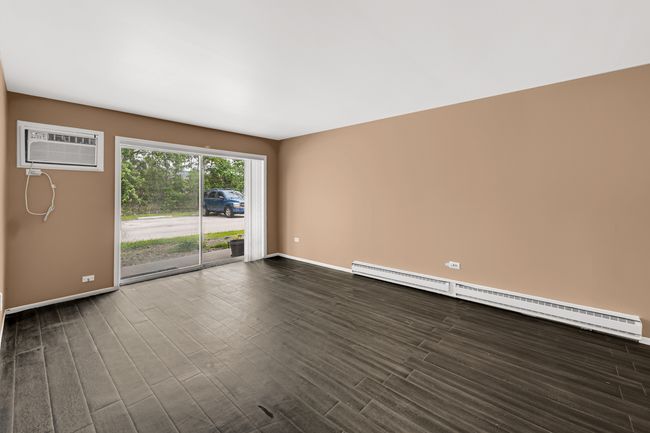 APT-1D - 18340 Glen Oak Ave, Condo with 2 bedrooms, 2 bathrooms and 1 parking in Lansing IL | Image 6