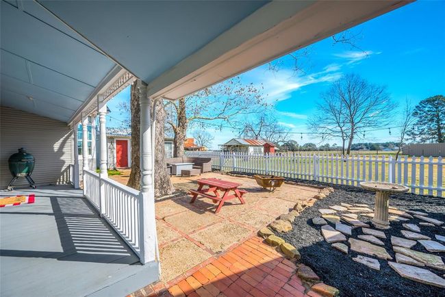 10152 Fm 949, House other with 3 bedrooms, 3 bathrooms and 3 parking in Cat Spring TX | Image 12