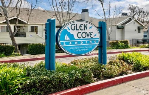 711-1201 Glen Cove Pkwy, Vallejo, CA, 94591-7174 | Card Image