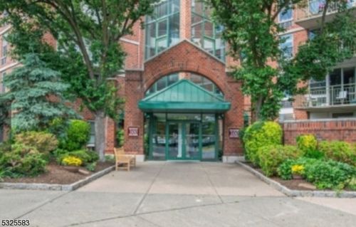 405-300 Main St, Little Falls, NJ, 07424-1359 | Card Image