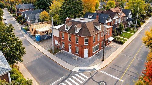 74 Locke St N, Hamilton, ON, L8R3A5 | Card Image