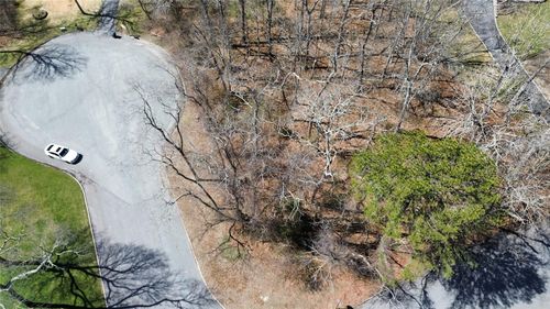 16 Tree Haven Ln, Flanders, NY, 11901-4908 | Card Image