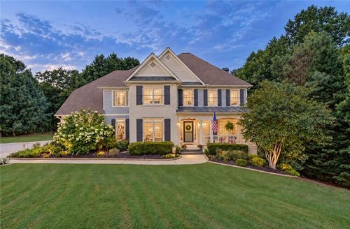 818 Oakridge Ter, Loganville, GA, 30052-9030 | Card Image