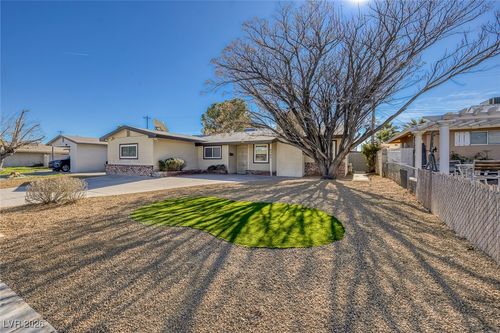 4305 Via Olivero Ave, Las Vegas, NV, 89102-3799 | Card Image