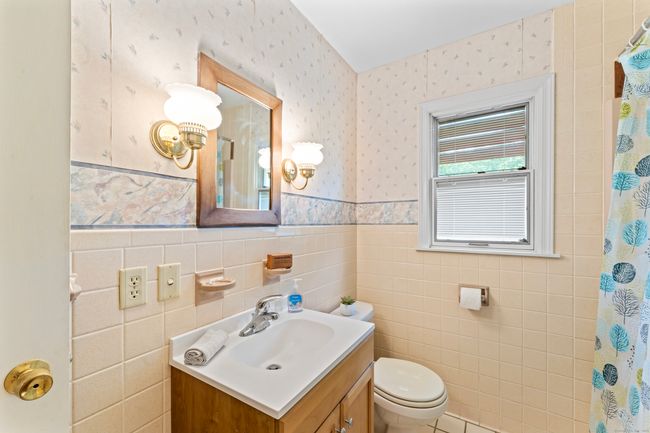 128 Walnut Tree Hill Rd, House other with 3 bedrooms, 2 bathrooms and 2 parking in Sandy Hook CT | Image 27