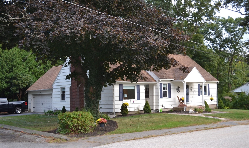 Arrowhead Ave, Auburn, MA 01501