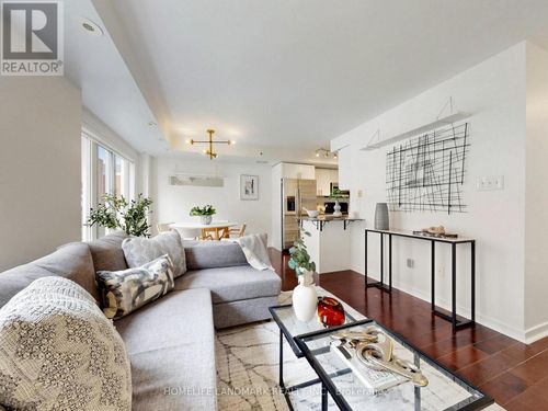 4-29 Frances Loring Lane, Toronto, ON, M4M3E8 | Card Image