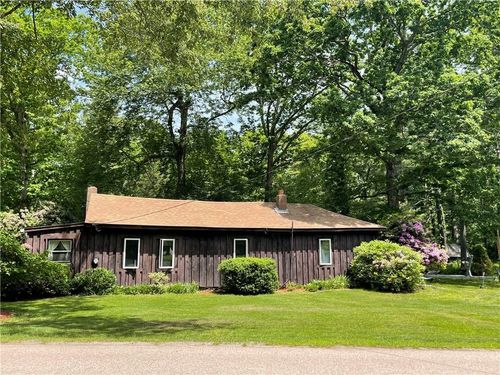 470 Shippee Rd, East Greenwich, RI, 02818-1052 | Card Image