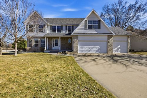 7814 Westbury Drive Ne, Cedar Rapids, IA, 52402 | Card Image