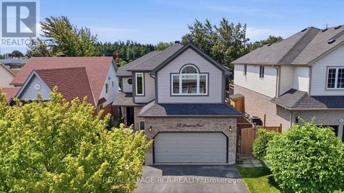 42 Glengarry Road, Orangeville, ON, L9W5A4 | Card Image