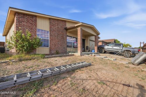 14309 Venecia Dr, Horizon City, TX, 79928-5851 | Card Image