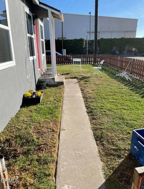 402 San Pedro St, Port Hueneme, CA, 93041-2748 | Card Image