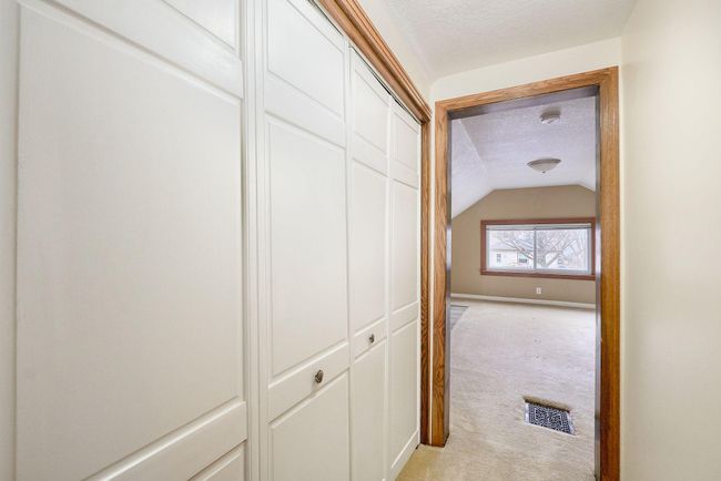Uppler level bedroom 1 closet | Image 25