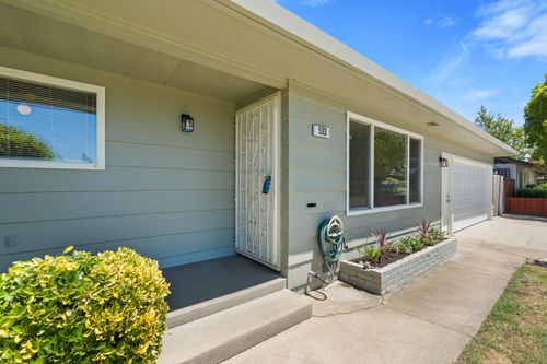 533 W Tokay St, Lodi, CA, 95240-3923 | Card Image