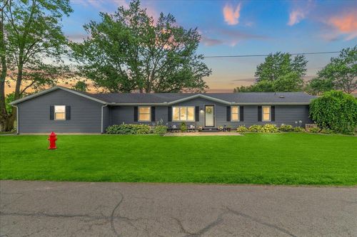 184 E Mann St, West Mansfield, OH, 43358-9500 | Card Image