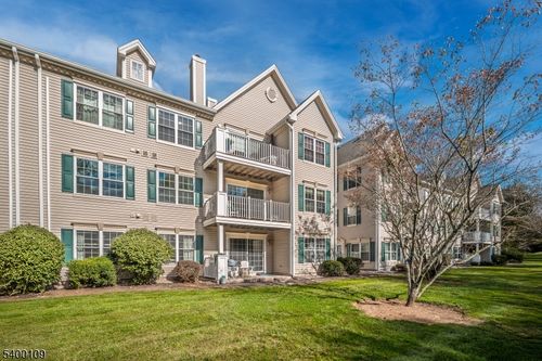 818 Magnolia Ln, Branchburg, NJ, 08876-6113 | Card Image