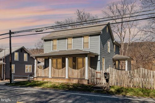 6200 Spring Rd, SHERMANS DALE, PA, 17090-8624 | Card Image